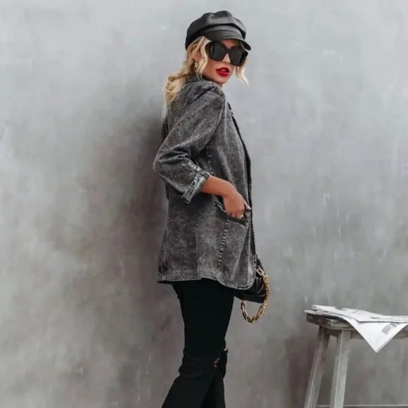 Vici Black Acid Wash Blazer Size Small - Picture 3 of 15